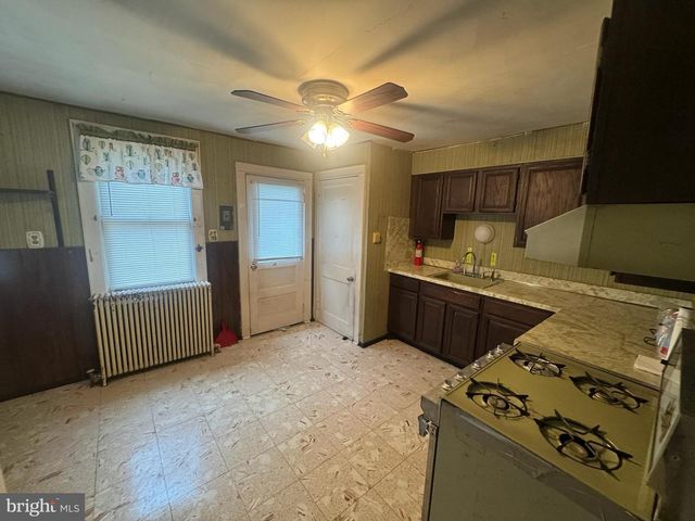 45 CRESCENT AVE, Woodbury, NJ 08096