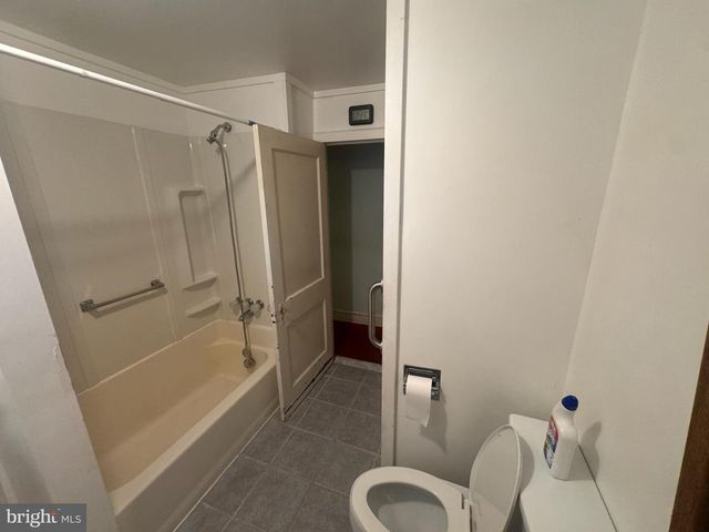 45 CRESCENT AVE, Woodbury, NJ 08096