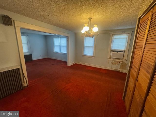 45 CRESCENT AVE, Woodbury, NJ 08096
