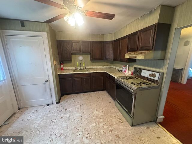 45 CRESCENT AVE, Woodbury, NJ 08096