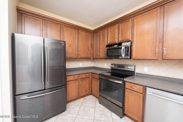 1921 Muirfield Way SE, Palm Bay, FL 32909