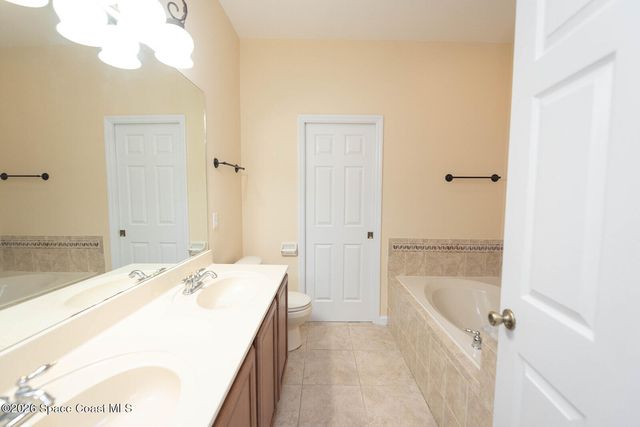 1921 Muirfield Way SE, Palm Bay, FL 32909