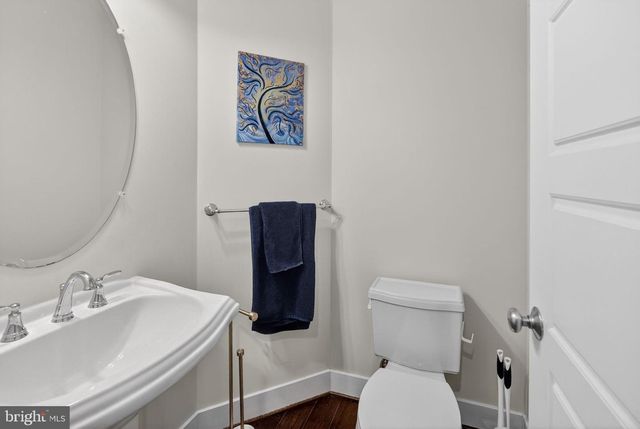 5138 LONGSTONE WAY, North Bethesda, MD 20852