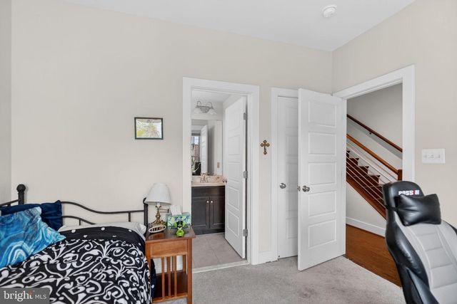 5138 LONGSTONE WAY, North Bethesda, MD 20852