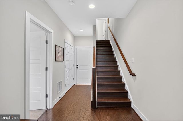 5138 LONGSTONE WAY, North Bethesda, MD 20852
