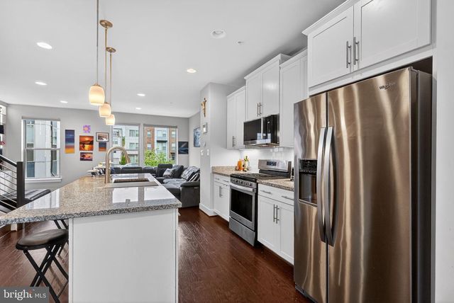 5138 LONGSTONE WAY, North Bethesda, MD 20852