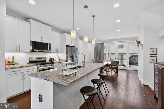5138 LONGSTONE WAY, North Bethesda, MD 20852