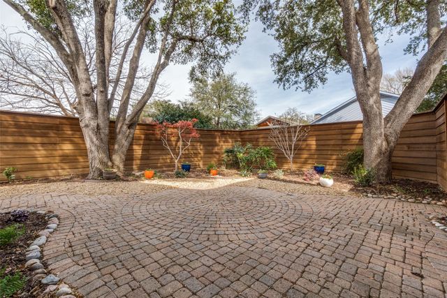 6111 Black Berry Lane, Dallas, TX 75248