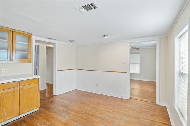 2837 Meaders Avenue, Fort Worth, TX 76112