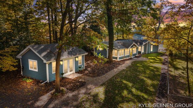 6365 Waters Edge Lane, Saugatuck, MI 49453