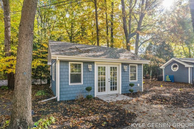 6365 Waters Edge Lane, Saugatuck, MI 49453