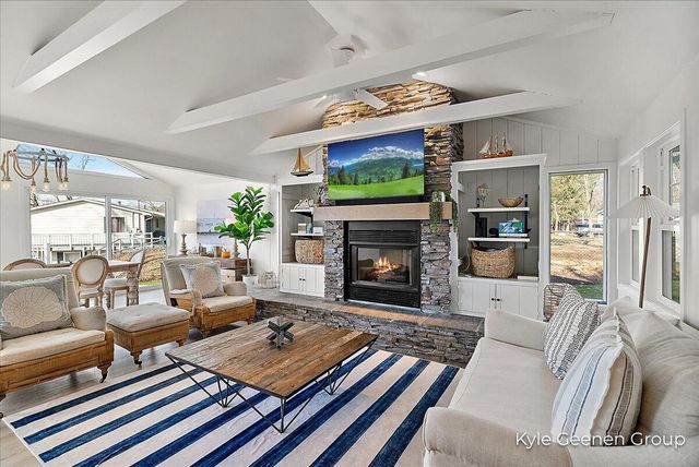 6365 Waters Edge Lane, Saugatuck, MI 49453