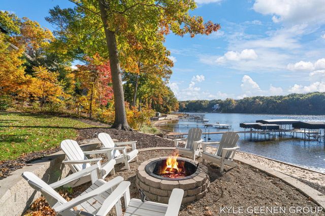 6365 Waters Edge Lane, Saugatuck, MI 49453