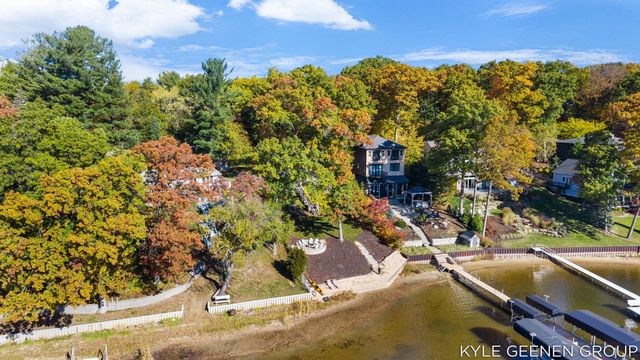 6365 Waters Edge Lane, Saugatuck, MI 49453