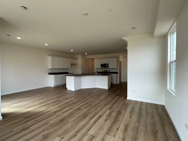 2320 Horseshoe Circles, Naperville, IL 60564