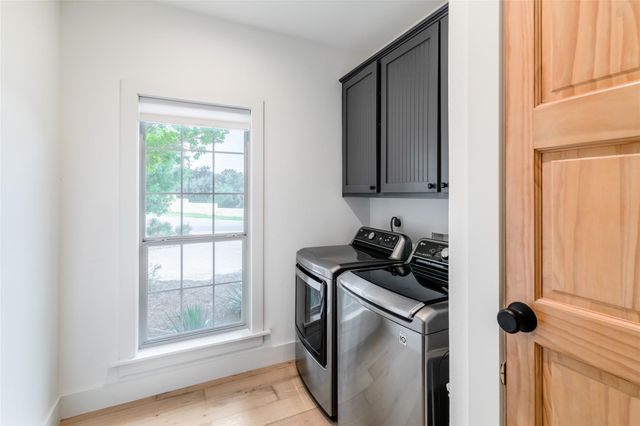 31 W VALLEY SPRINGS RD, Wimberley, TX 78676