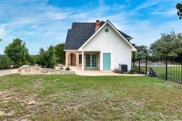 31 W VALLEY SPRINGS RD, Wimberley, TX 78676
