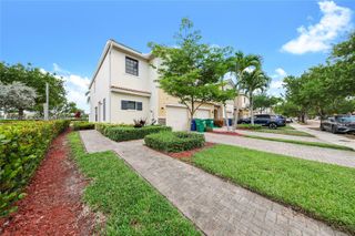 476 NE 194th Terrace, Miami, FL 33179
