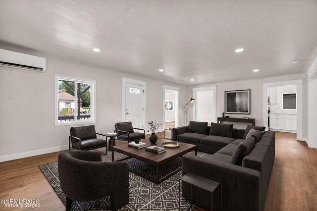 1559 D Street, Sparks, NV 89431