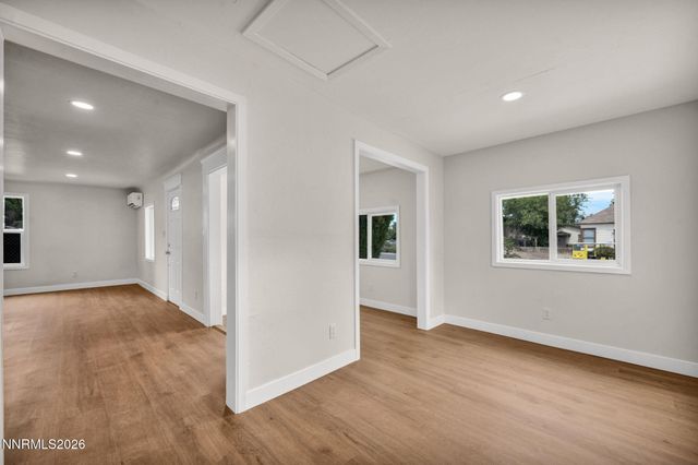 1559 D Street, Sparks, NV 89431