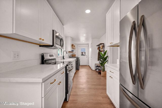 1559 D Street, Sparks, NV 89431