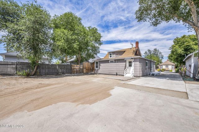 1559 D Street, Sparks, NV 89431
