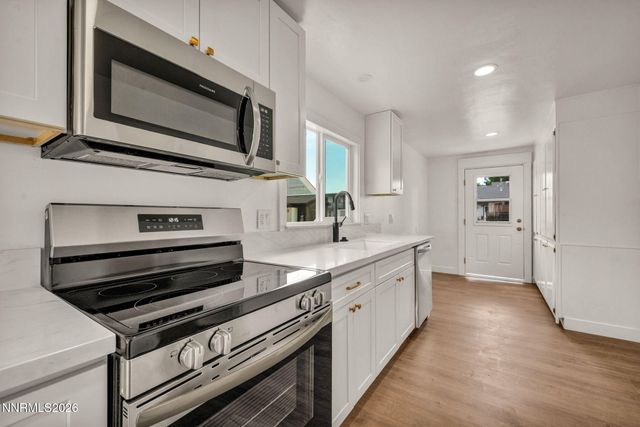 1559 D Street, Sparks, NV 89431