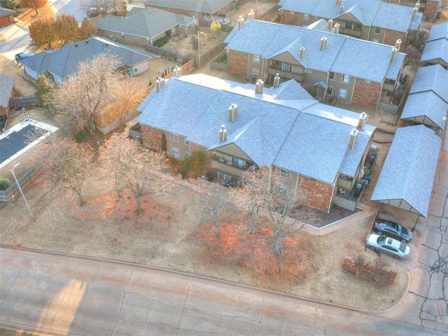 11401 Springhollow Road 104, Oklahoma City, OK 73120