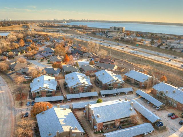 11401 Springhollow Road 104, Oklahoma City, OK 73120