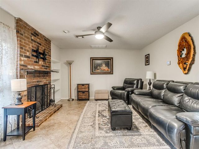 11401 Springhollow Road 104, Oklahoma City, OK 73120