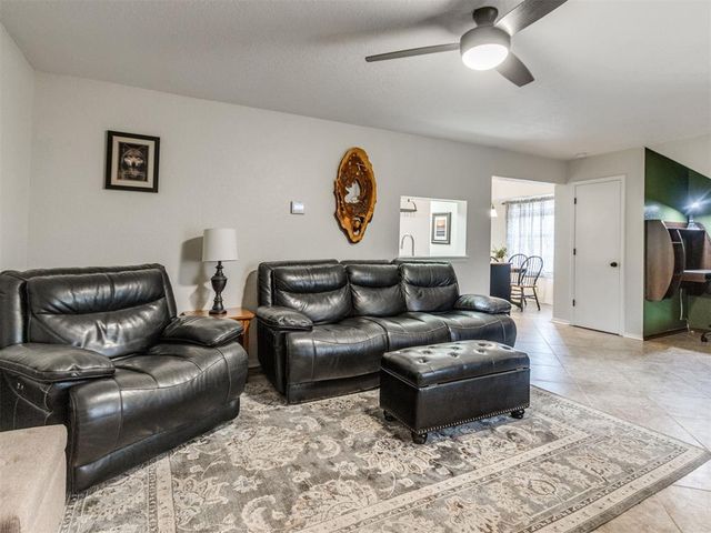 11401 Springhollow Road 104, Oklahoma City, OK 73120