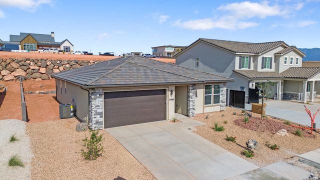 3960 S 2160 W, Hurricane, UT 84737