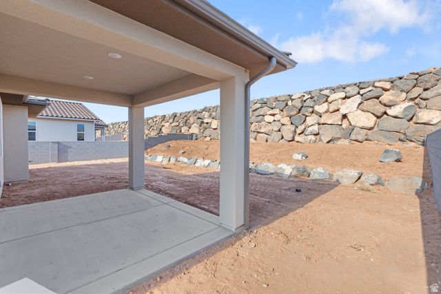 3960 S 2160 W, Hurricane, UT 84737