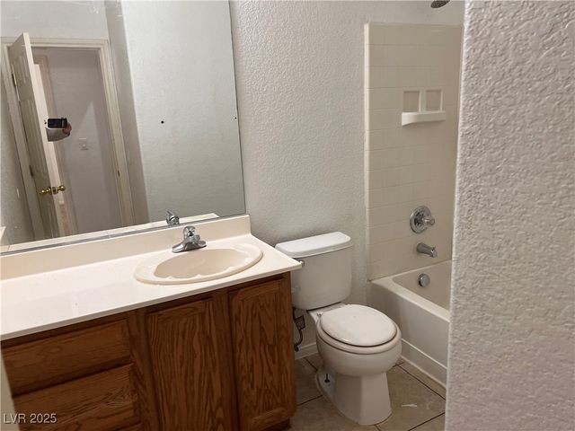 8301 Strawberry Spring Street, Las Vegas, NV 89143