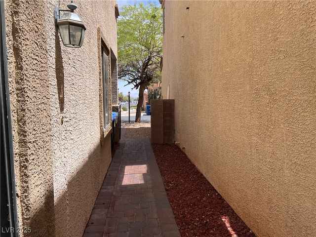 8301 Strawberry Spring Street, Las Vegas, NV 89143