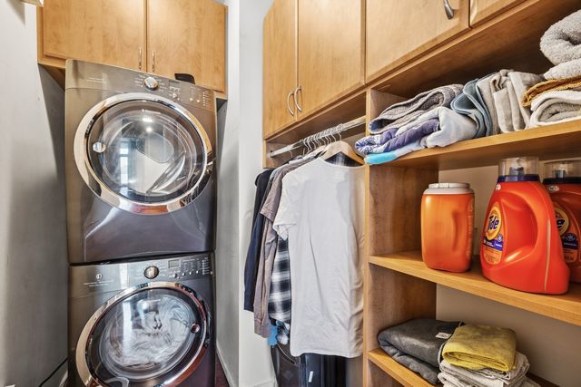 550 N Saint Clair Street 2601, Chicago, IL 60611