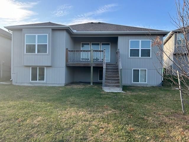 21717 Southcreek Road, Peculiar, MO 64078