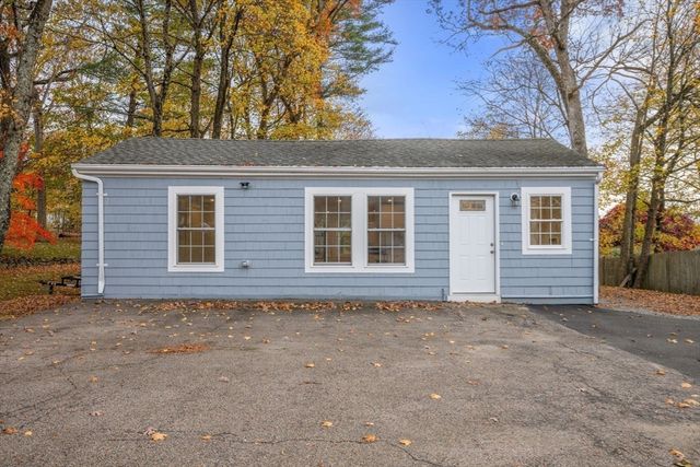 29 Broad Street, Plainville, MA 02762