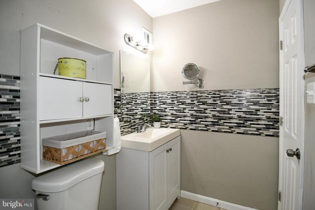 5815 ARBROATH DR, Clinton, MD 20735