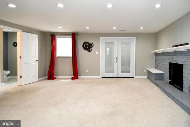 5815 ARBROATH DR, Clinton, MD 20735