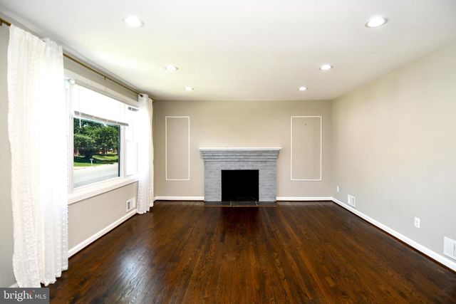 5815 ARBROATH DR, Clinton, MD 20735
