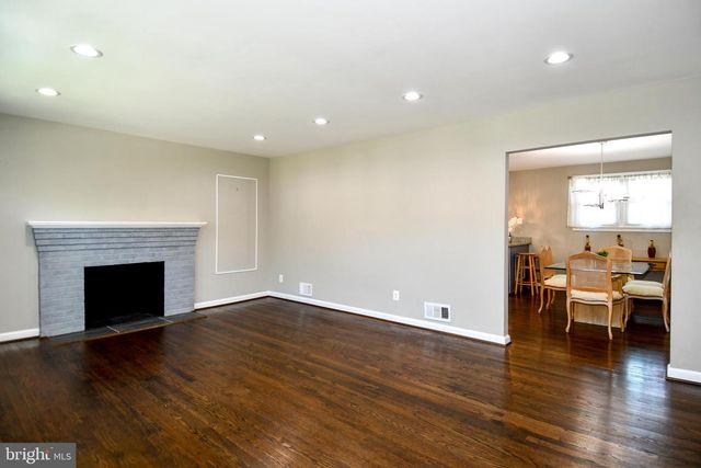 5815 ARBROATH DR, Clinton, MD 20735