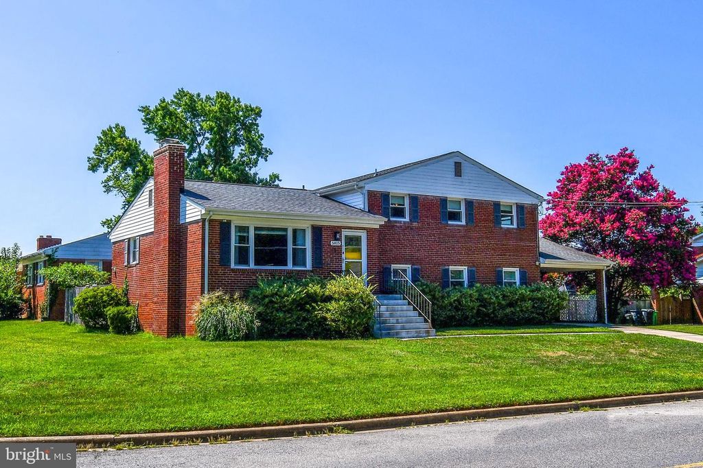 5815 ARBROATH DR, Clinton, MD 20735