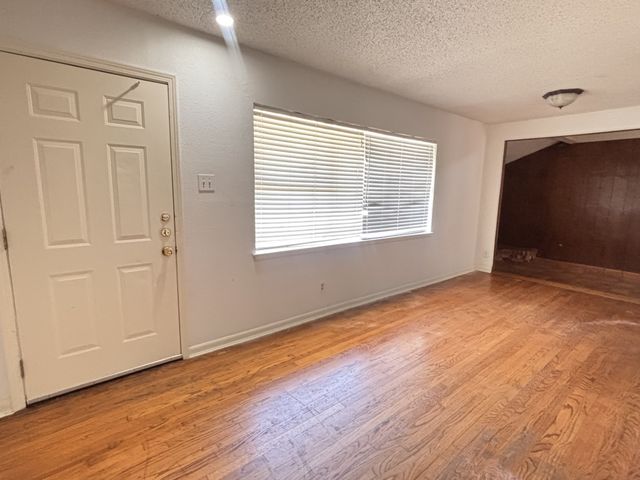 1821 Donna Street, Arlington, TX 76013
