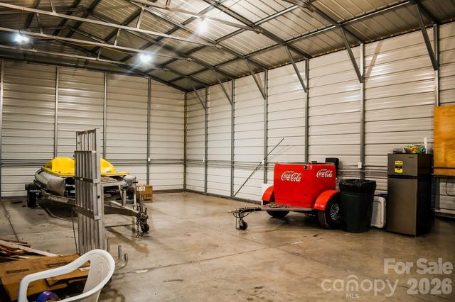 6016 Oxford School Road, Claremont, NC 28610