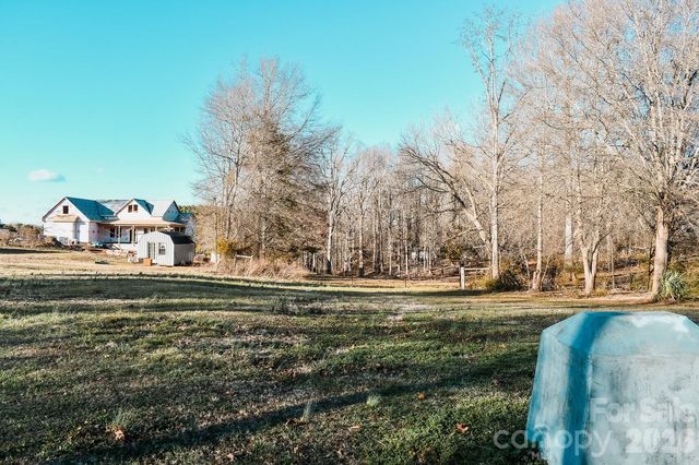 6016 Oxford School Road, Claremont, NC 28610