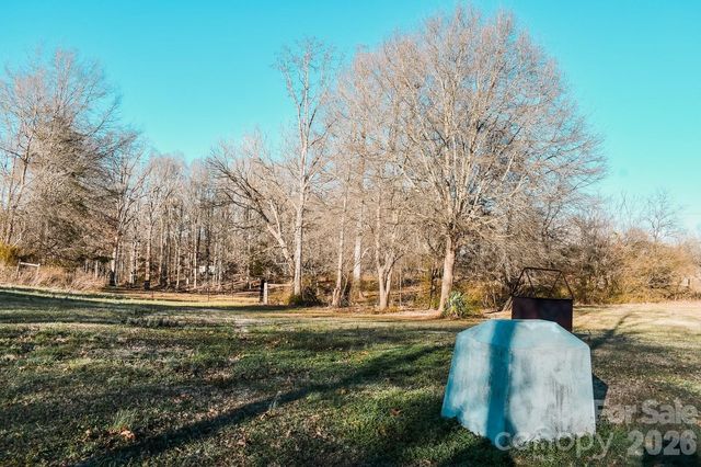 6016 Oxford School Road, Claremont, NC 28610