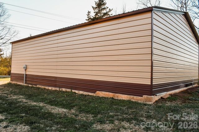 6016 Oxford School Road, Claremont, NC 28610