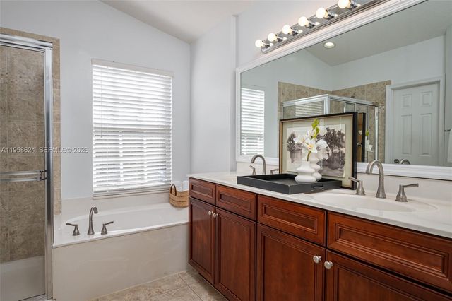 9719 Darlington Pl, Cooper City, FL 33328