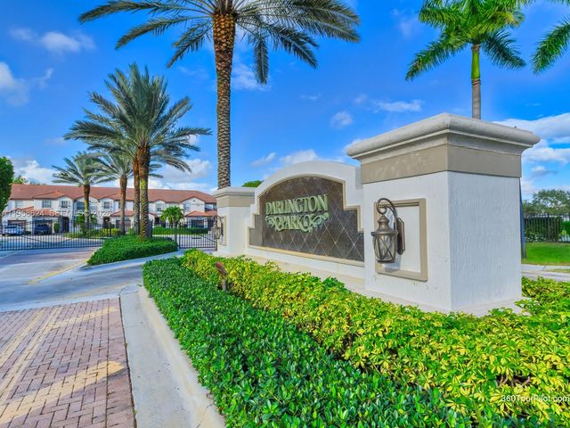 9719 Darlington Pl, Cooper City, FL 33328